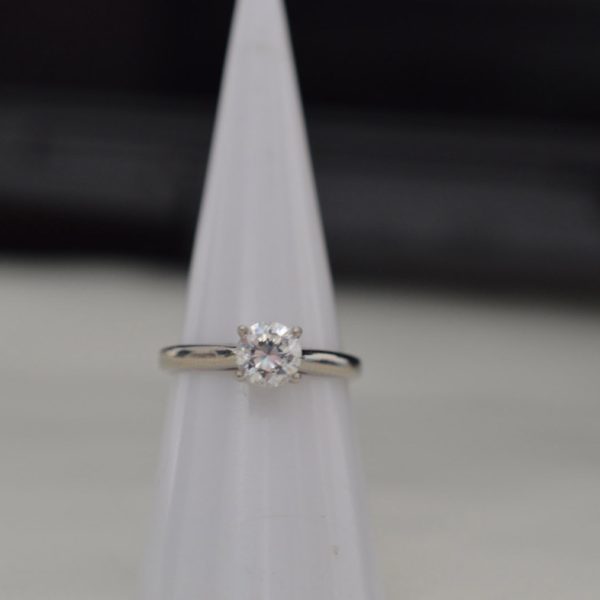 5200000 - Sortija platino