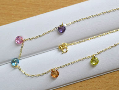 2590140 - Collar 18 quilates