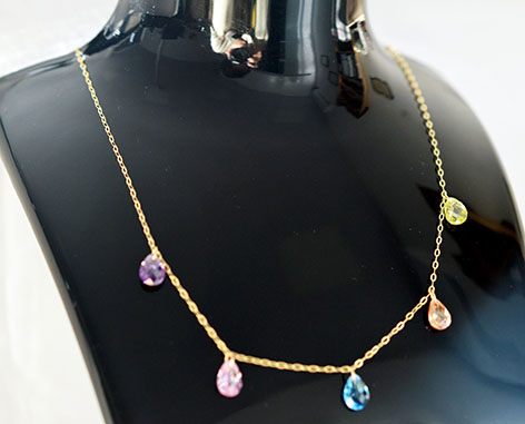 2590240 - Collar 18 quilates